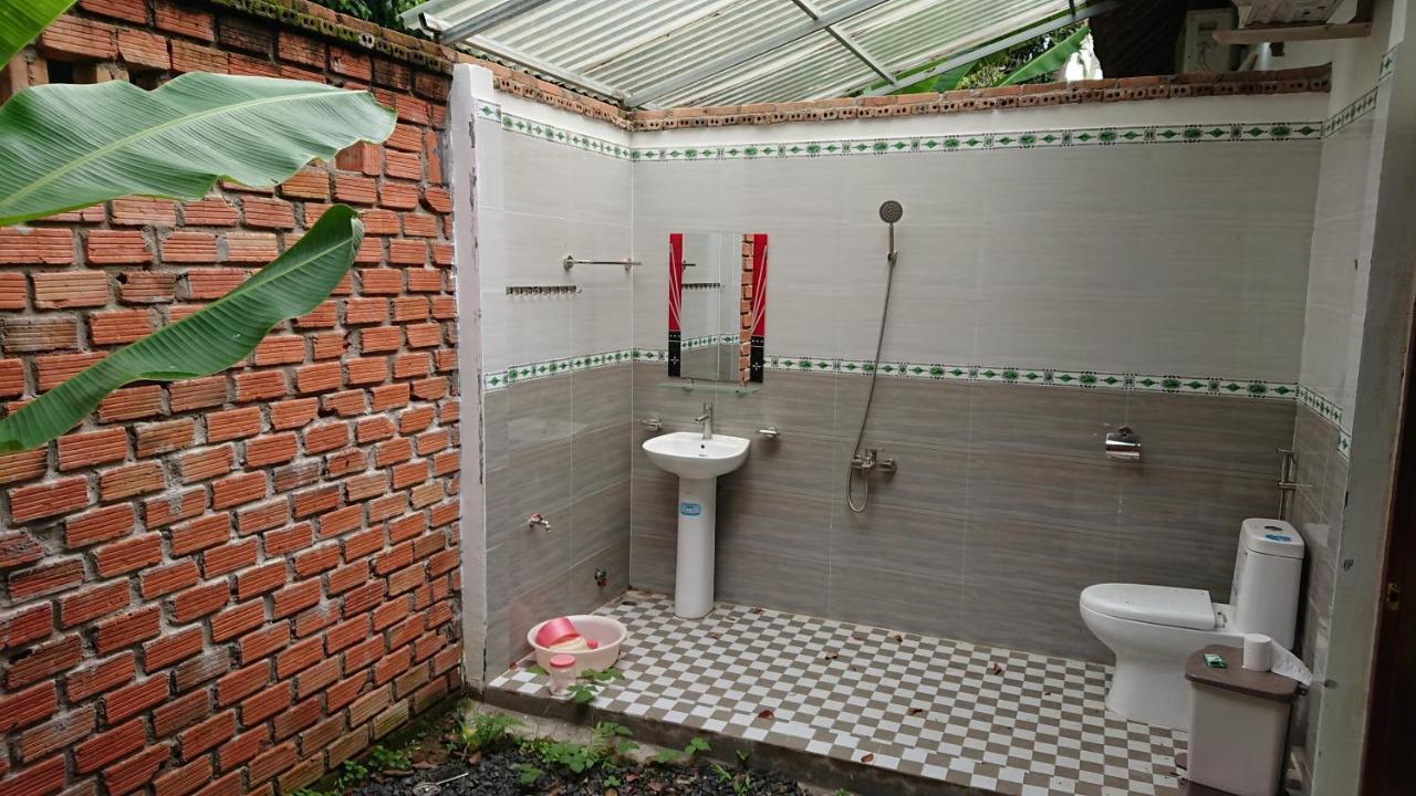 Vuonthuguesthousegarden Kon Tum Exterior foto